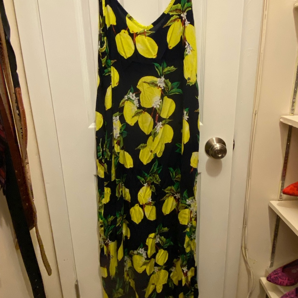 Super soft lemon print maxi dress with pockets
